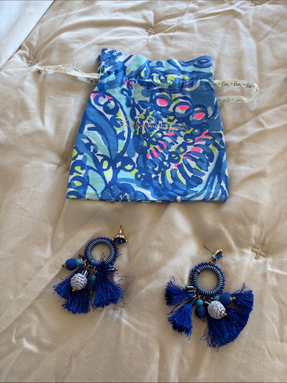 Lilly Pulitzer Blue Patterned Drawstring Pouch with Royal Blue Tassel Earrings